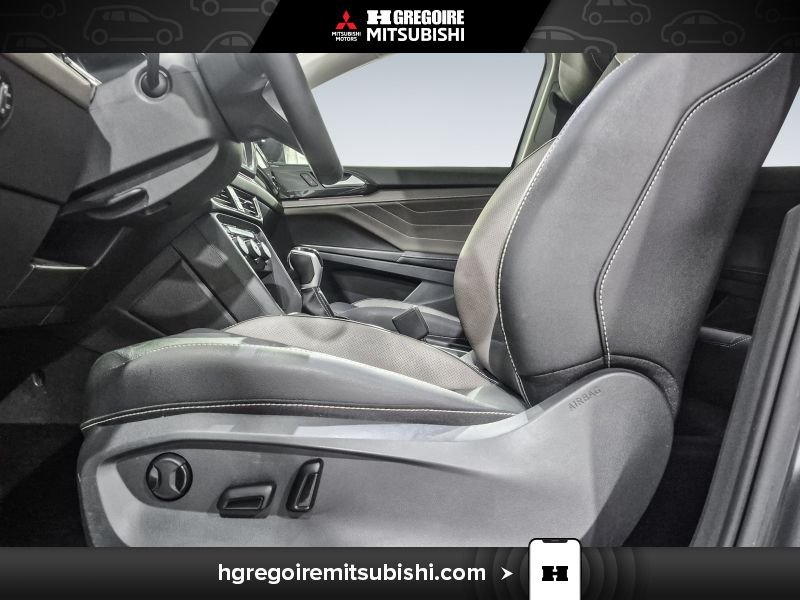 2024 Volkswagen Taos Silver Laval - photo #14
