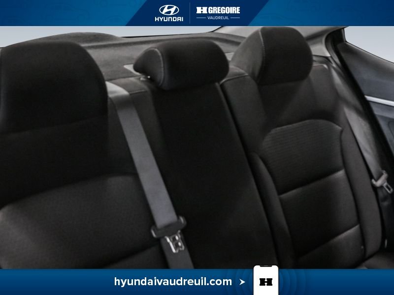 Hyundai Elantra 2017 Argent Laval - photo #29