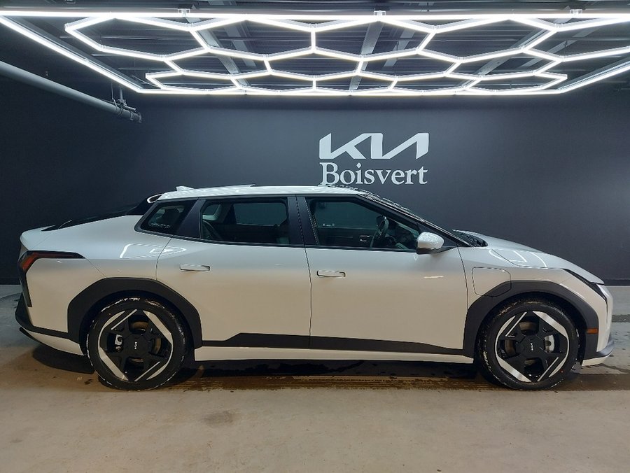 2026 Kia EV4 2026 Snow White Pearl