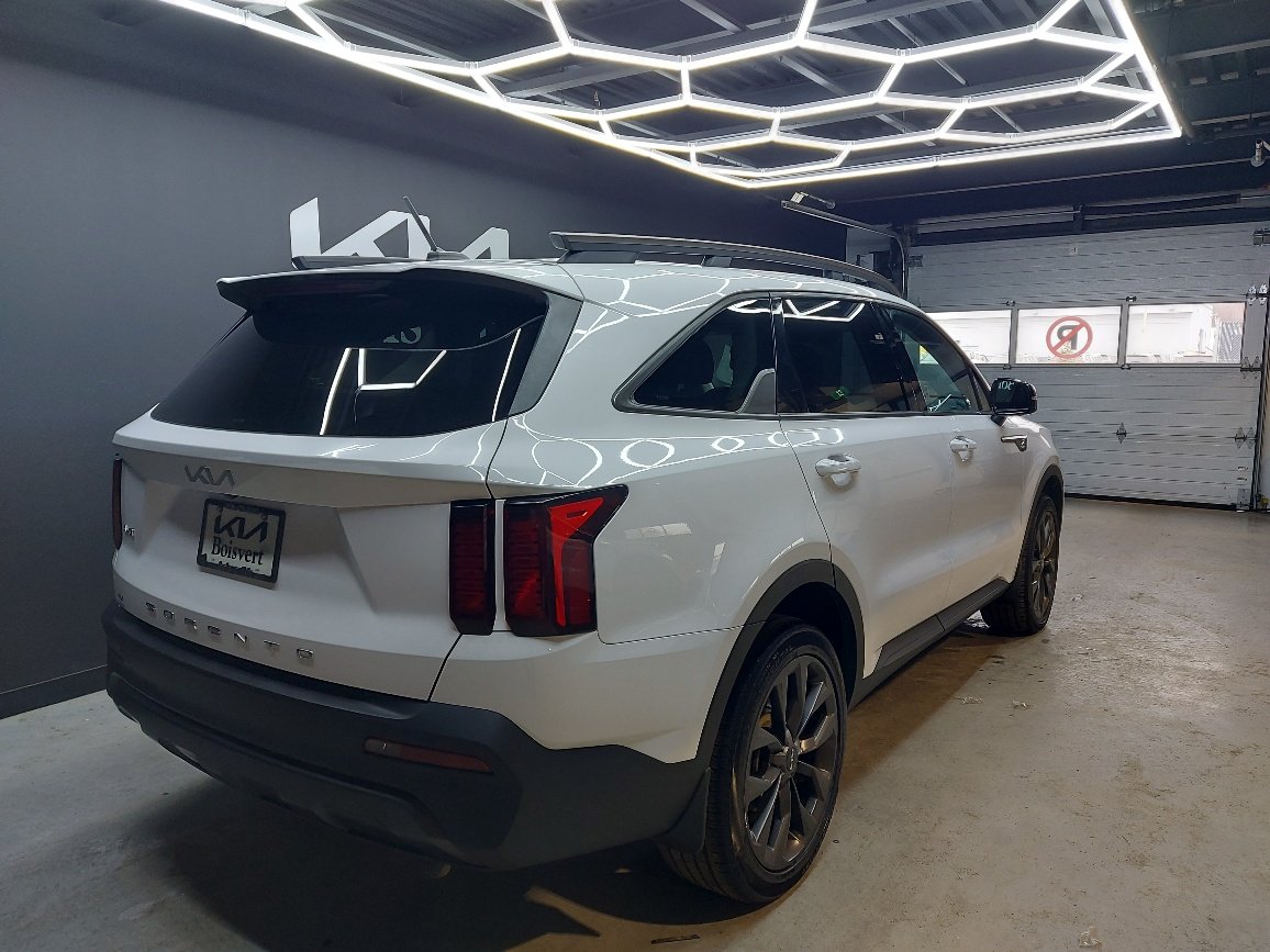 2022 Kia Sorento White Blainville - photo #4