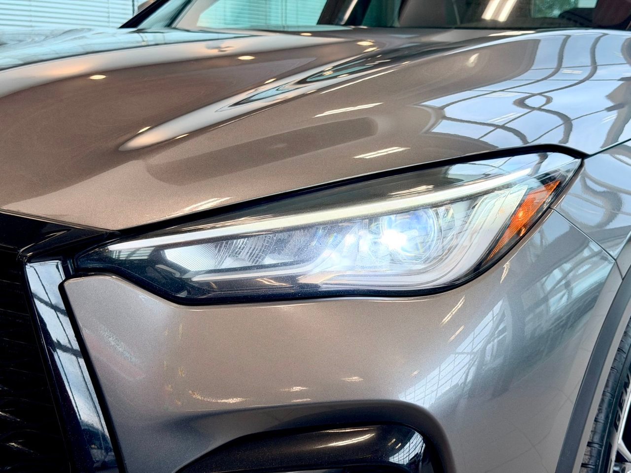 2023 Infiniti QX50 gray Notre-Dame-des-Prairies - photo #2