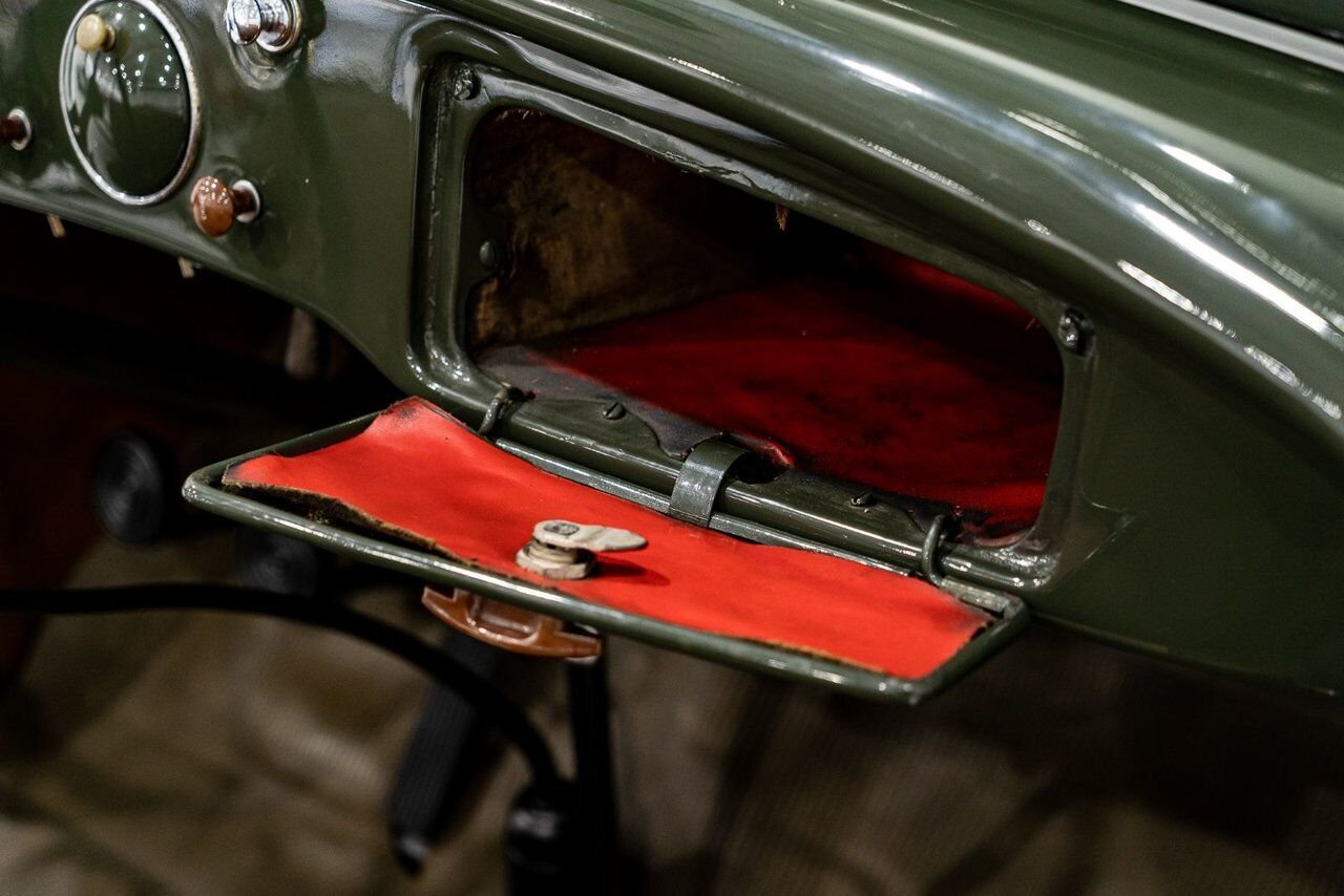 1936 Ford Model 48 Phaeton PRIX EN USD | Beautifully presented in original condition Green Montreal - photo #82