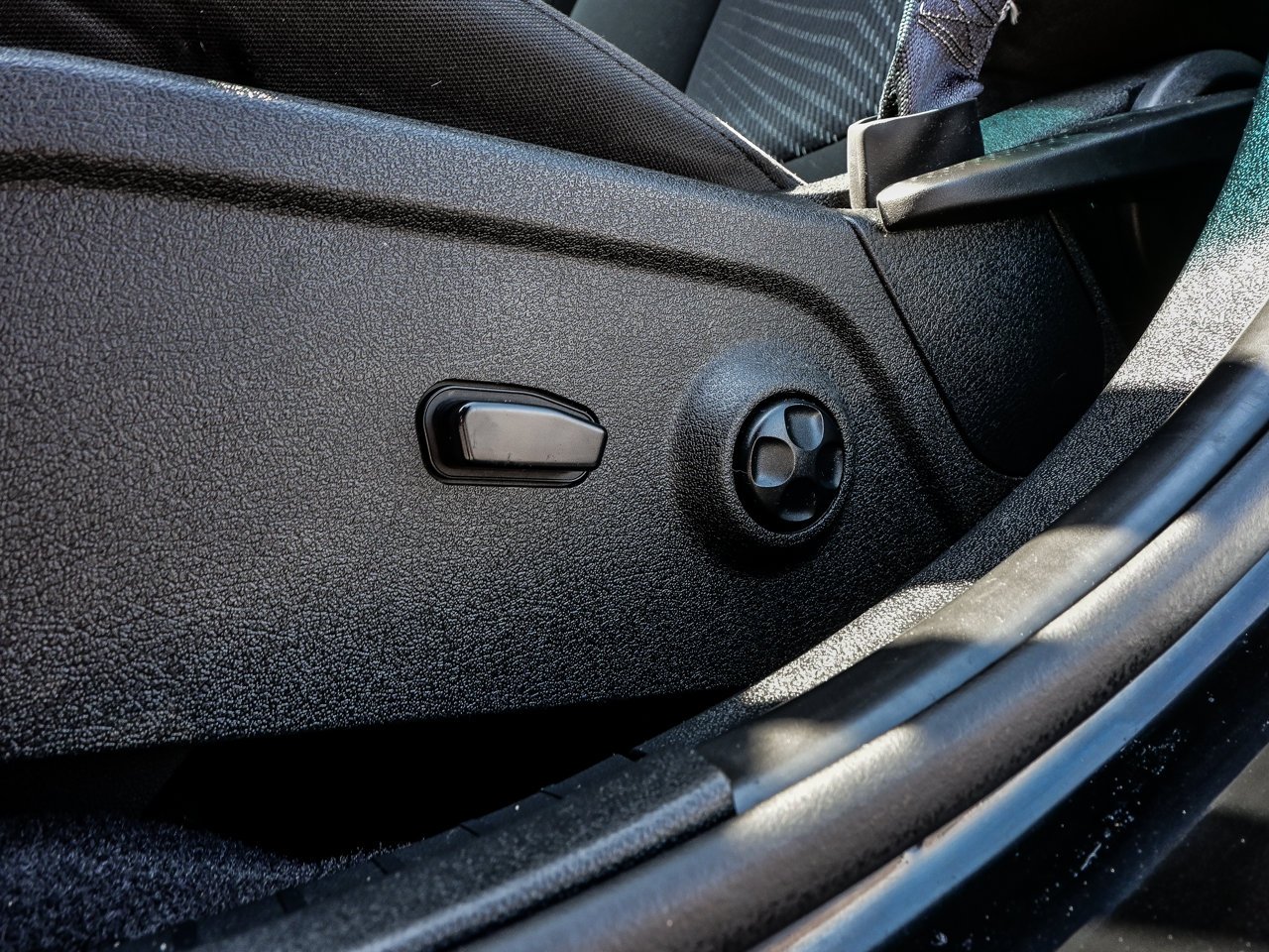 2017 Dodge Journey AWD 4dr SXT Black Sherwood Park - photo #16