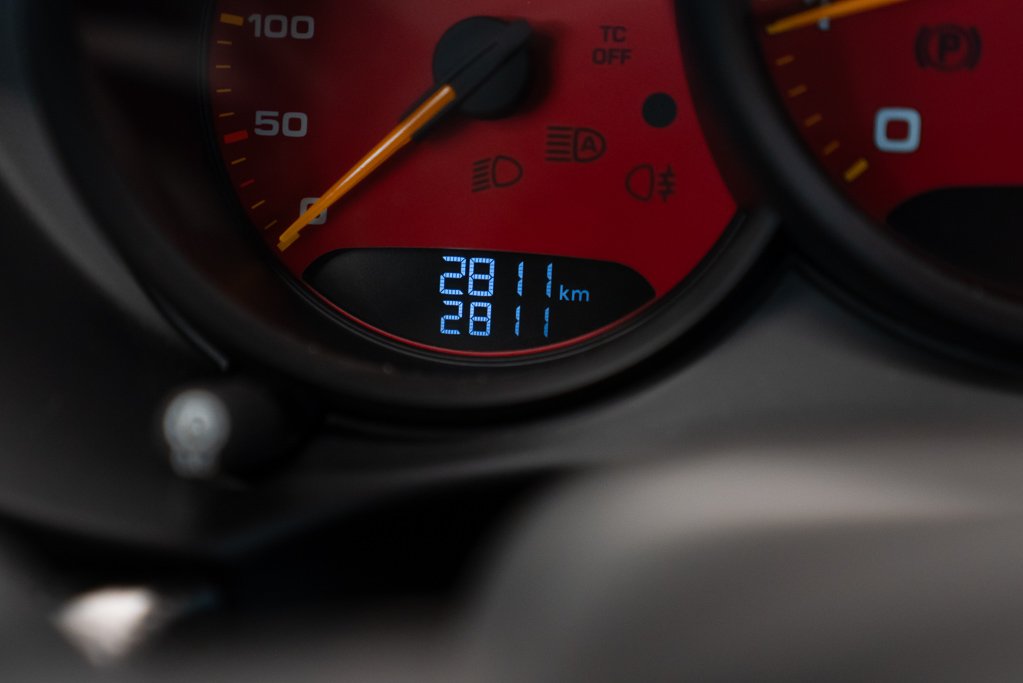 2024 Porsche 718 Spyder Silver Kirkland - photo #12