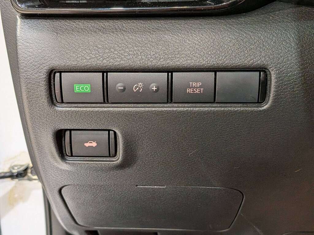 2024 Nissan Sentra SR Manual White Val-David - photo #30