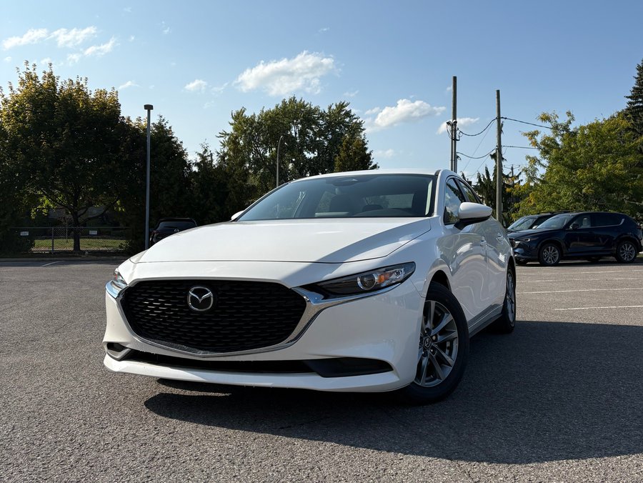 2025 MAZDA Mazda3 2025 Snowflake White Pearl