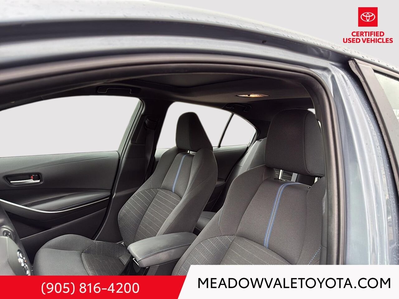 2021 Toyota Corolla UPGRADE Sunroof 18" Alloys, back up camera Celestite Mississauga - photo #8