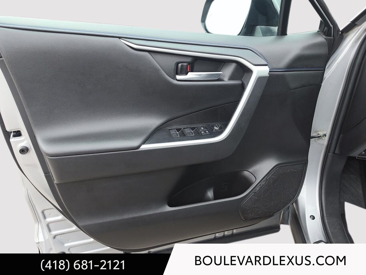 Toyota RAV4 19739A 2022 Argent Québec - photo #7