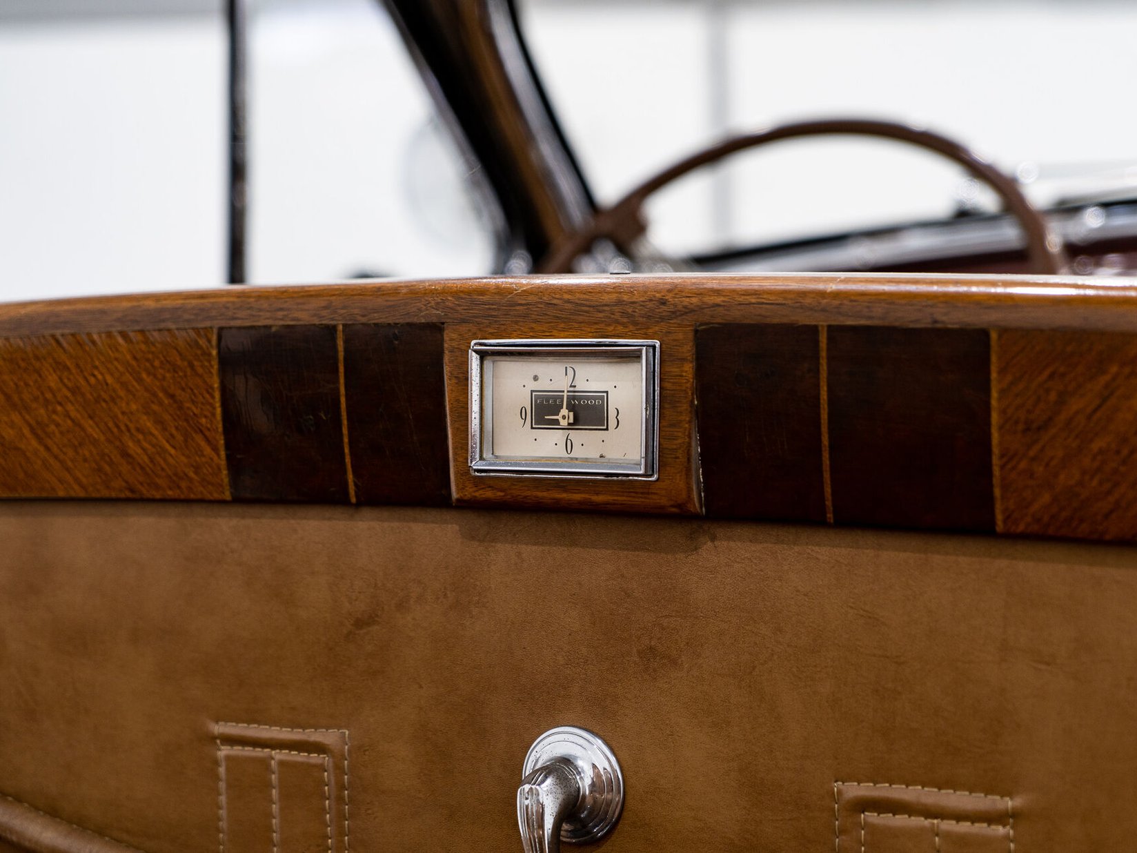Cadillac Series 90 **PRICE IN USD**1 of 13 V16 1938 Noir Montréal - photo #60