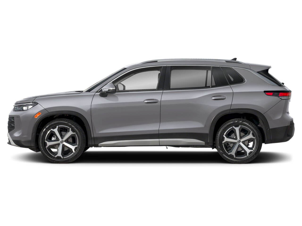 2026 Volkswagen Tiguan Pyrite Silver Metallic Rouyn-Noranda - photo #1