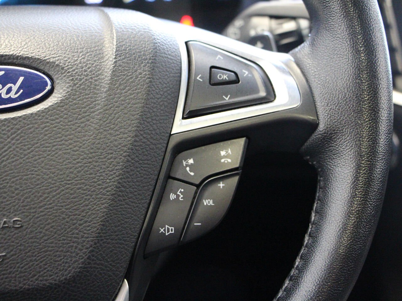 2016 Ford Edge EDGE SEL Grey Châteauguay - photo #26