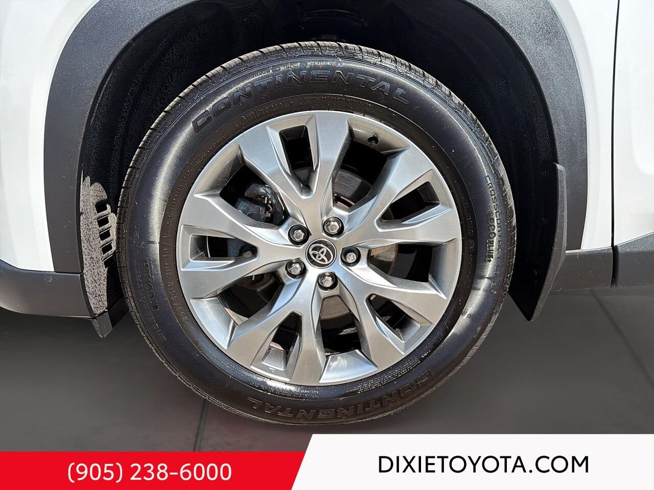 2024 Toyota Grand Highlander LIMITED AWD / CLEAN CARFAX / HEATED AND VENTILATED SEATS / ALLOY WHEELS / MOONROOF / CARPLAY AND ANDROID AUTO White Mississauga - photo #6