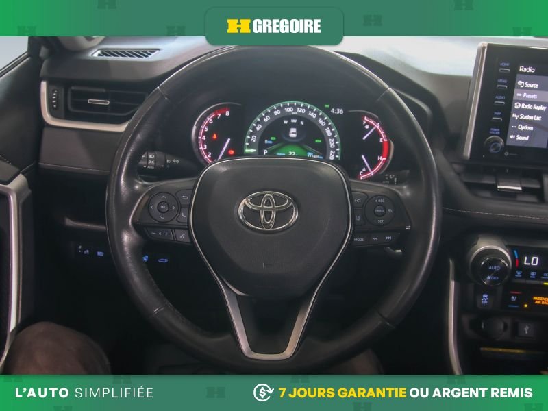 2021 Toyota Rav 4 Grey Laval - photo #17