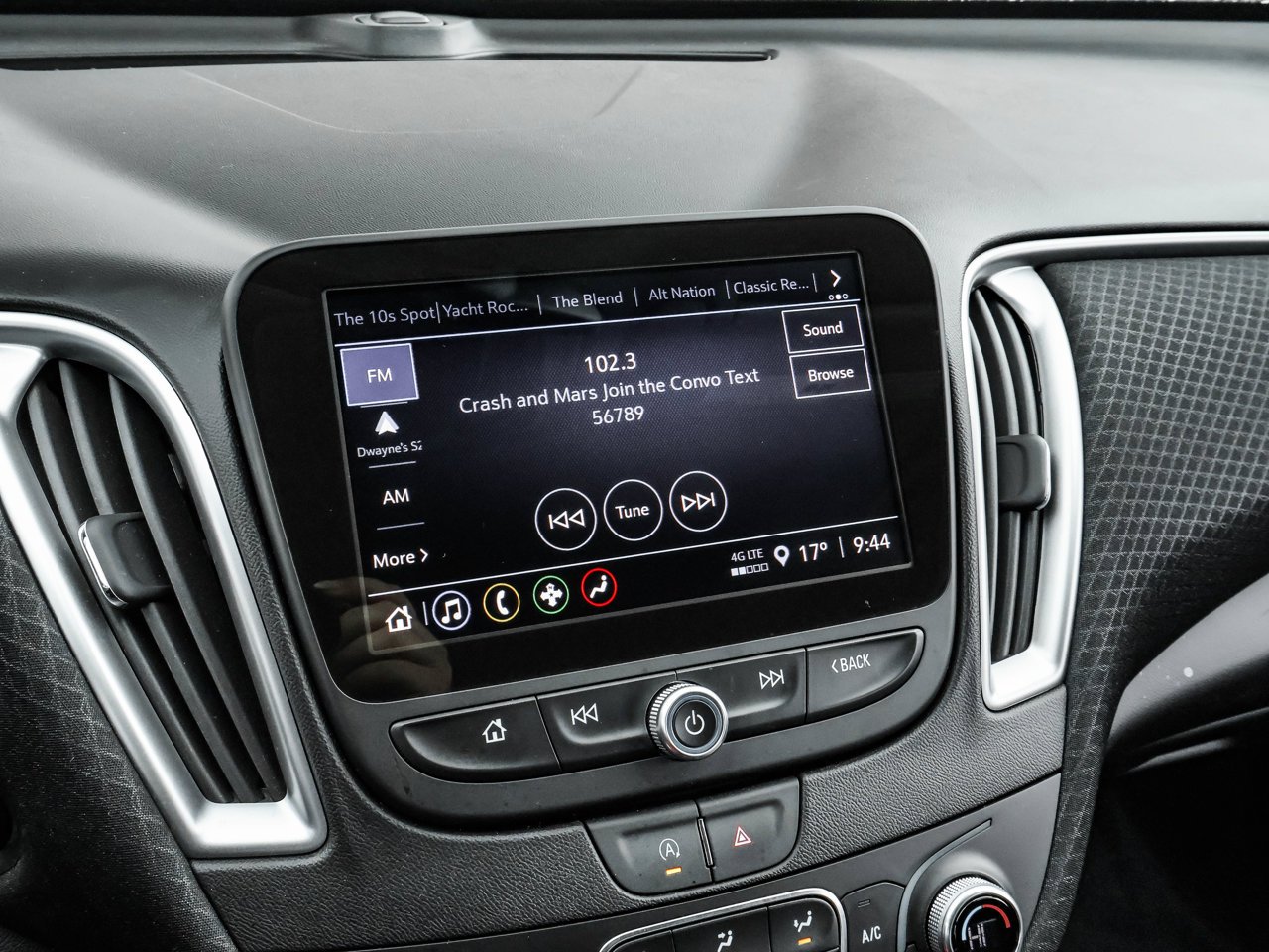 2024 Chevrolet Malibu 4dr Sdn 1LT Black Sherwood Park - photo #26