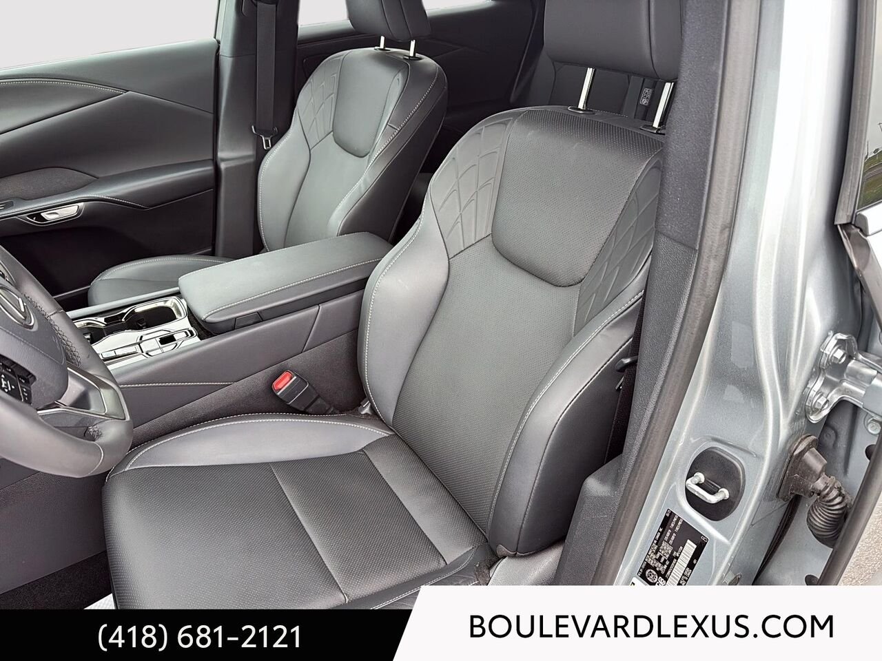 Lexus RX 19891A 2025 Argent Québec - photo #8