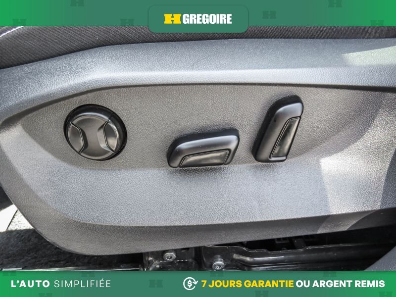 Volkswagen Taos V3636 | Comfortline TOIT PANORAMIQUE + SIEGE CHAUFFANT 2024 Blanc Laval - photo #19