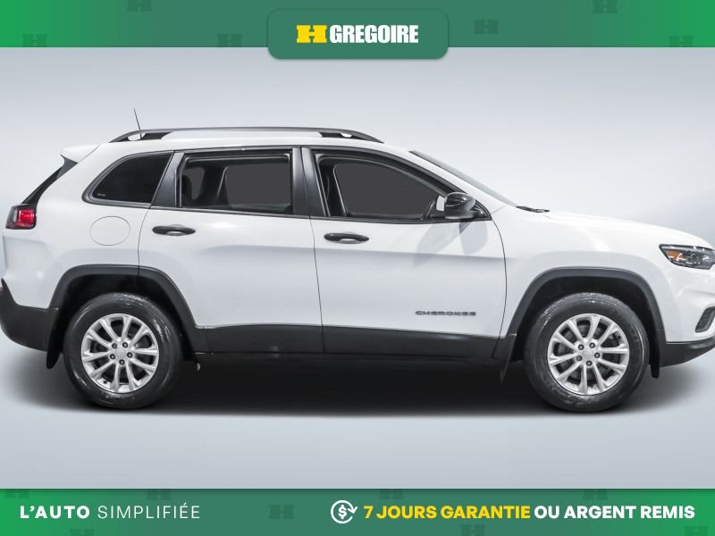 2022 Jeep Cherokee White Laval - photo #10