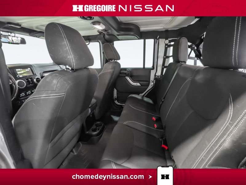 Jeep Wrangler Unlimited 2015 Argent Laval - photo #22