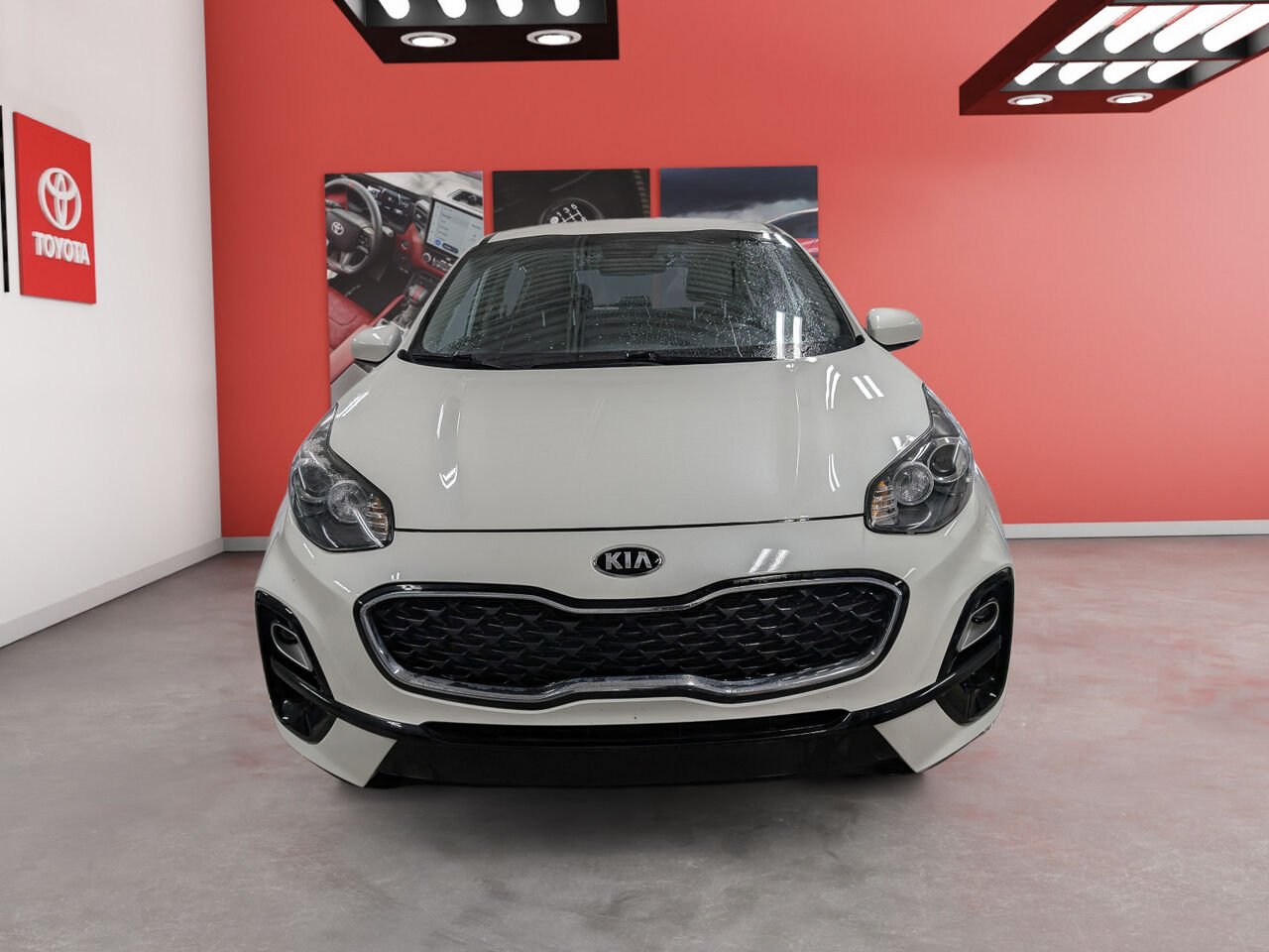 Kia Sportage LX/SIÈGES CHAUFFANTS/CAMÉRA DE RECUL/BLUETOOTH/AC/VITRES ÉLECTRIQUES 2022 Blanc Sherbrooke - photo #1