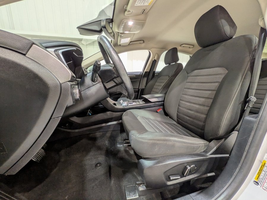 Ford Fusion Energi 2020 2020 Blanc