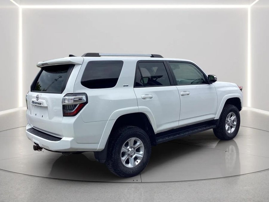 2021 Toyota 4RUNNER SR5 2021 White