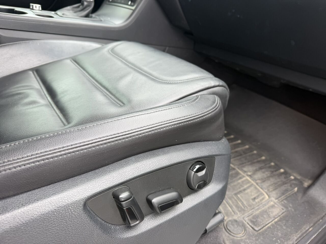 2014 Volkswagen Touareg TDI R-LINE Black Laval - photo #14