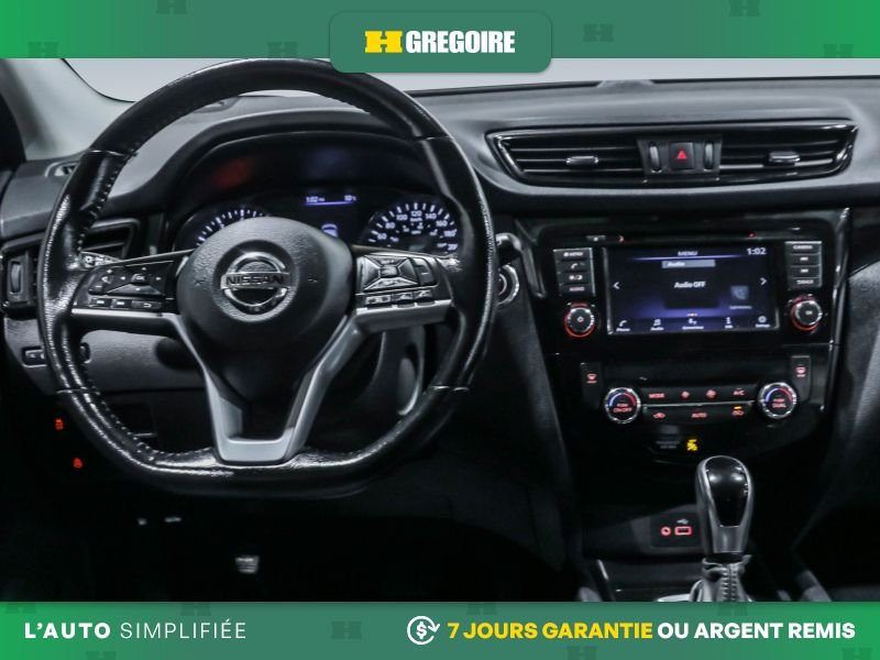 2020 Nissan Qashqai Red Laval - photo #16
