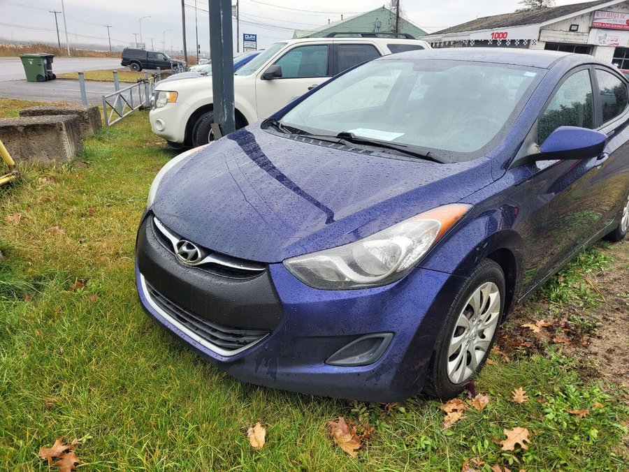 2012 Hyundai Elantra GL Blue