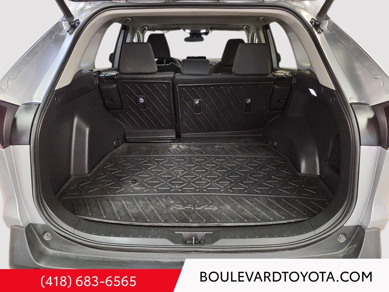 2023 Toyota RAV4 99958A-56 | XLE, AWD Grey Québec - photo #19