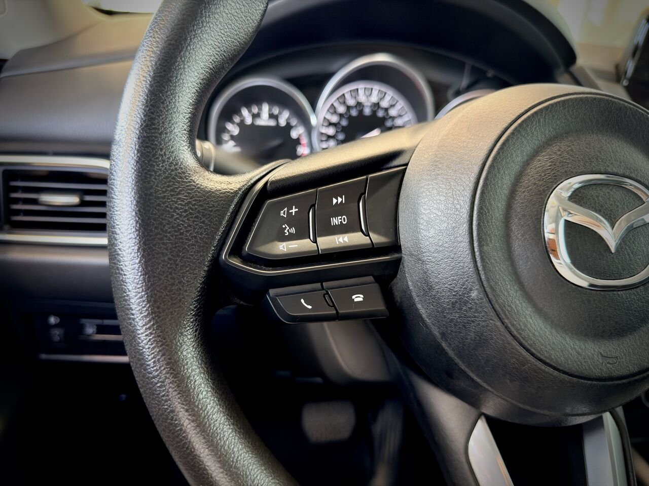 MAZDA CX-5 2019 Bleu Notre-Dame-des-Prairies - photo #17