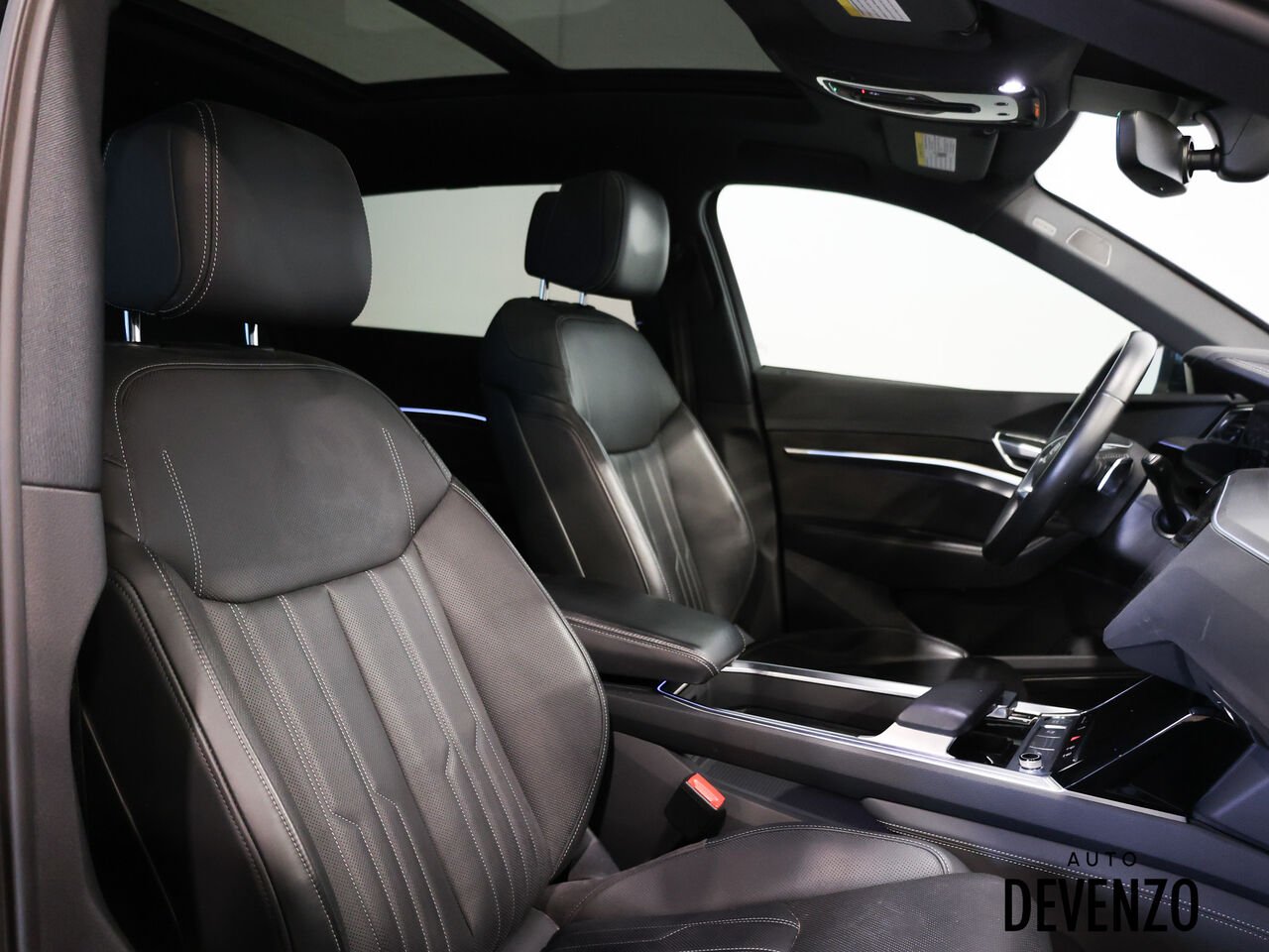 2019 Audi e-tron Black Saint-Eustache - photo #7
