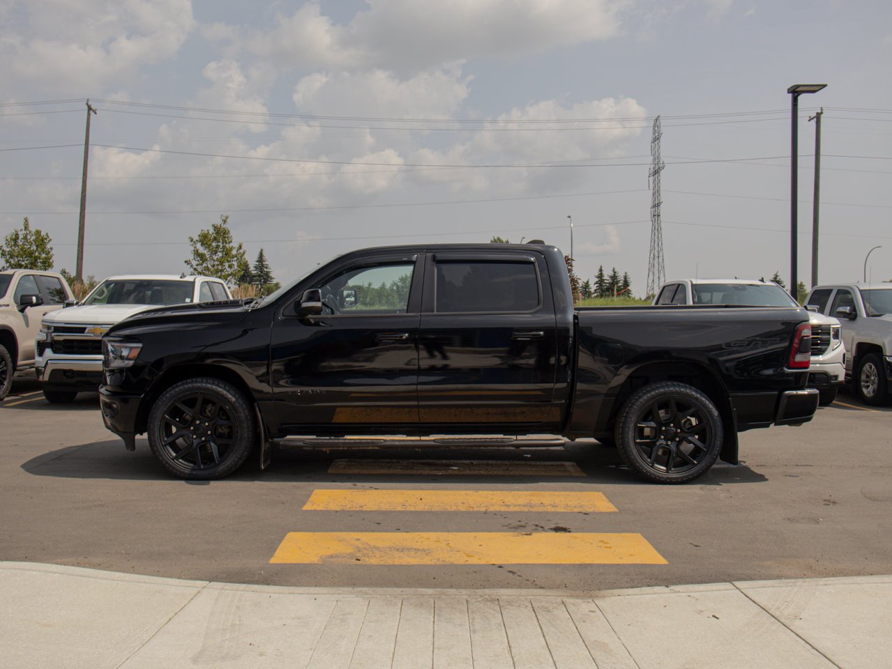 2022 Ram 1500 Sport 4x4 Crew Cab 5'7 Box Black Sherwood Park - photo #6