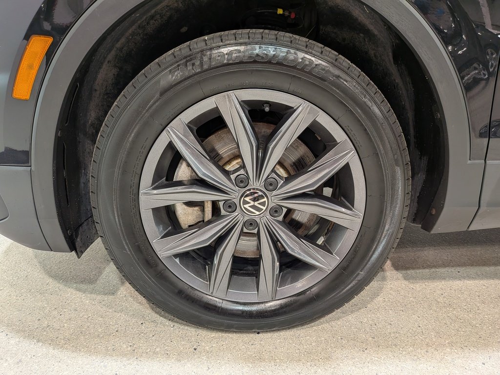 Volkswagen Tiguan Comfortline 4MOTION 2024 Noir Val-David - photo #35