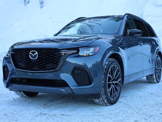 Mazda CX-70 hybride rechargeable Éligible à une subvention gouvernementale allant jusqu’à 7500$ 2025 Sable de zircon métallisé