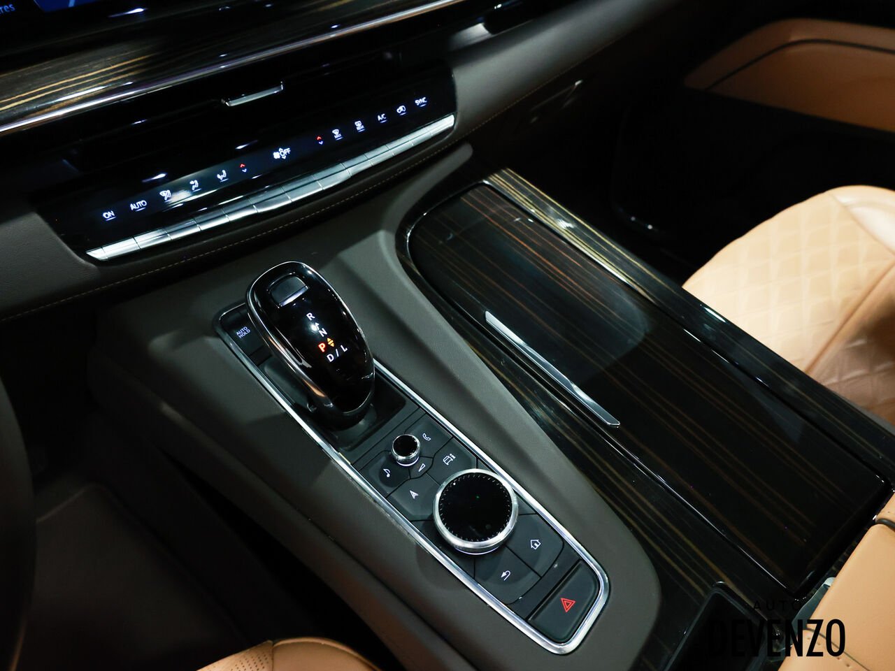 Cadillac Escalade 2024 Blanc Saint-Eustache - photo #18