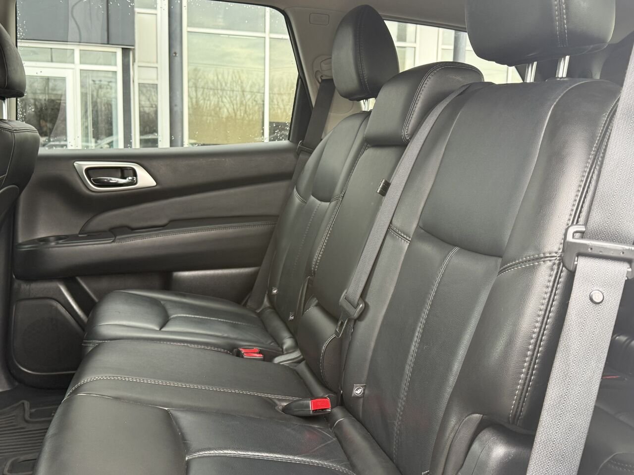 2014 Nissan Pathfinder AWD White Granby - photo #13