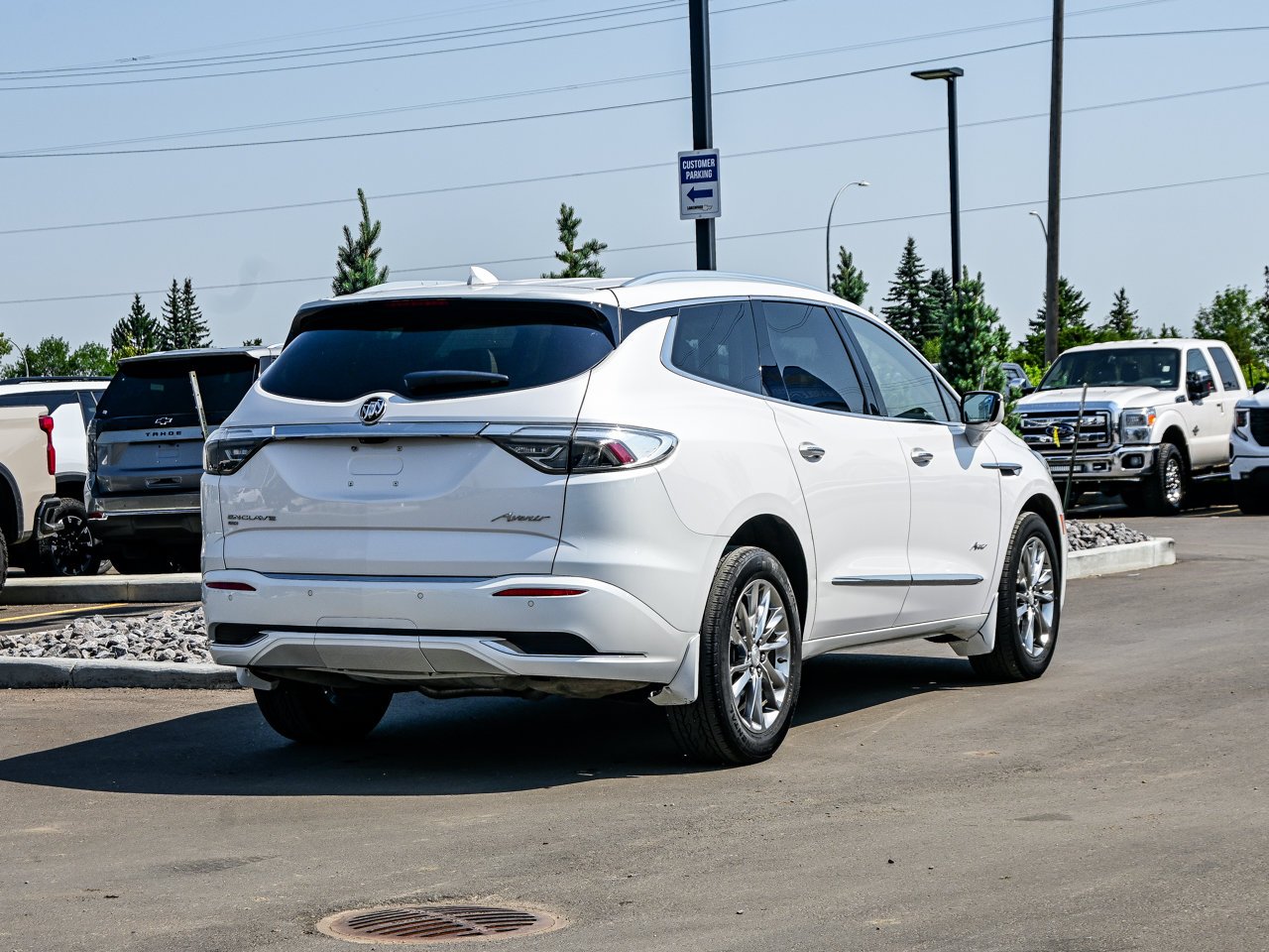 2022 Buick Enclave AWD 4dr Avenir White Sherwood Park - photo #12