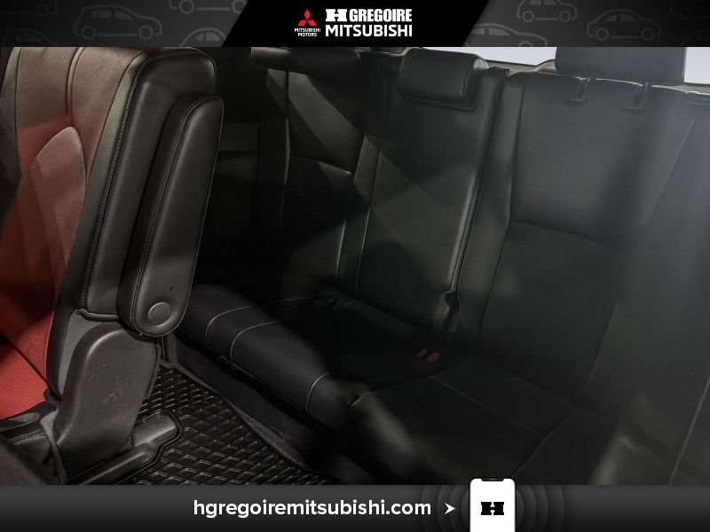 2022 Toyota Highlander Grey Laval - photo #27