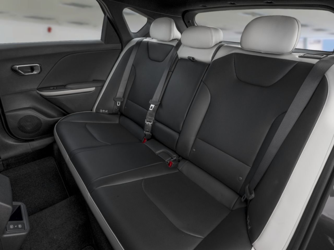 2026 KIA K4 Hatchback Interstellar Grey Gatineau - photo #6