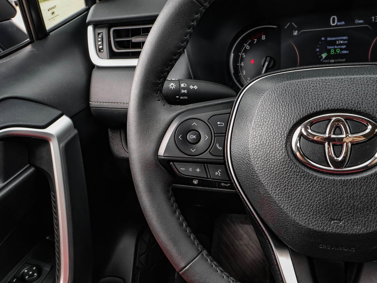 2024 Toyota RAV4 XLE AWD Blue Sherwood Park - photo #21