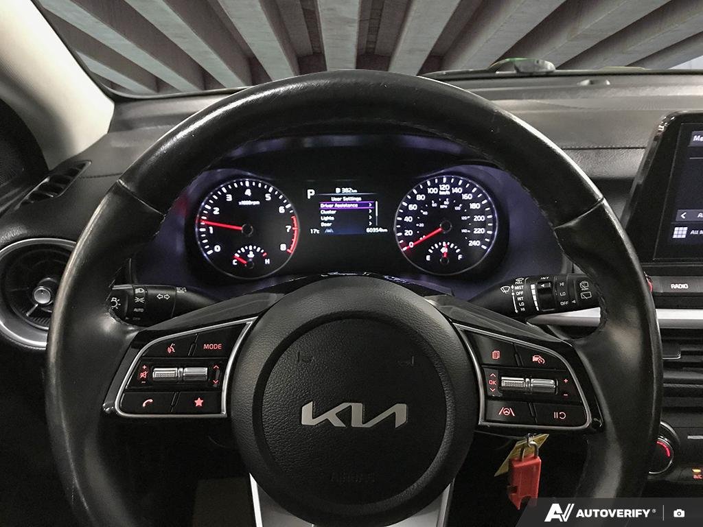 2023 Kia Forte5 2601570A | EX gray Edmonton - photo #13