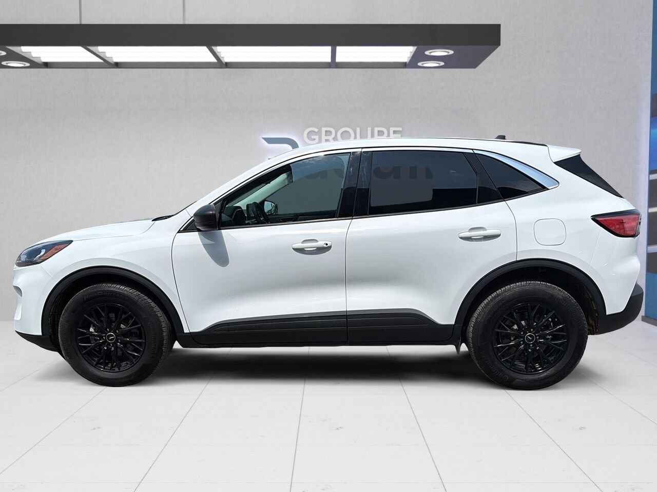 2022 Ford Escape White Rouyn-Noranda - photo #4