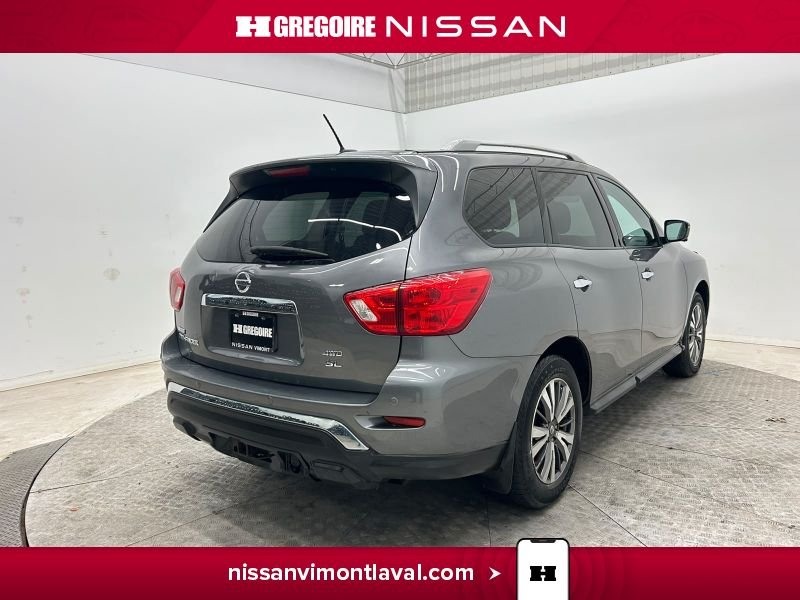 2017 Nissan Pathfinder Grey Laval - photo #5