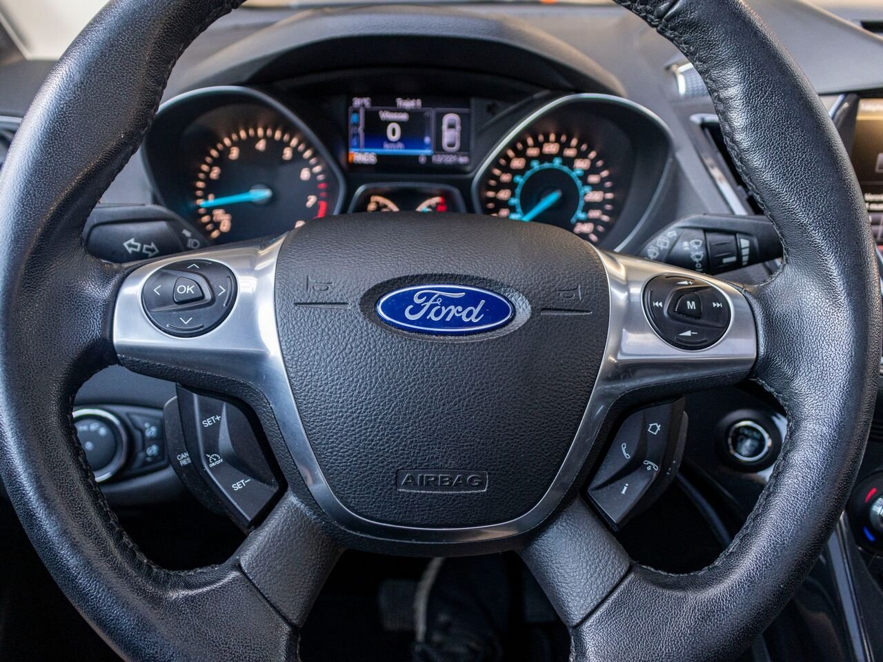 2014 Ford Escape 4 RM 4 portes Titanium White Châteauguay - photo #10