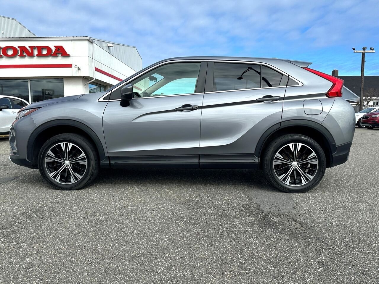 2018 Mitsubishi Eclipse Cross SE S-AWC gray Matane - photo #1