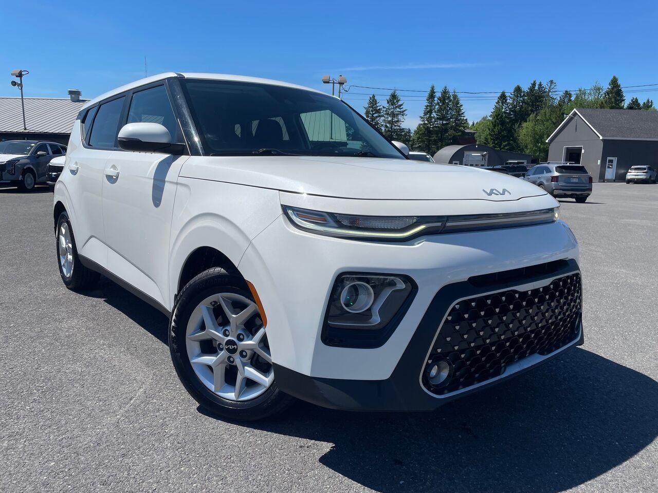 2022 Kia Soul White Lac Mégantic - photo #0