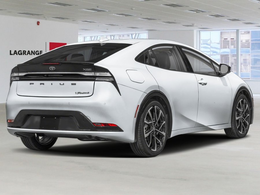 2025 Toyota Prius Plug-in Hybrid 2025 Cutting Edge Silver