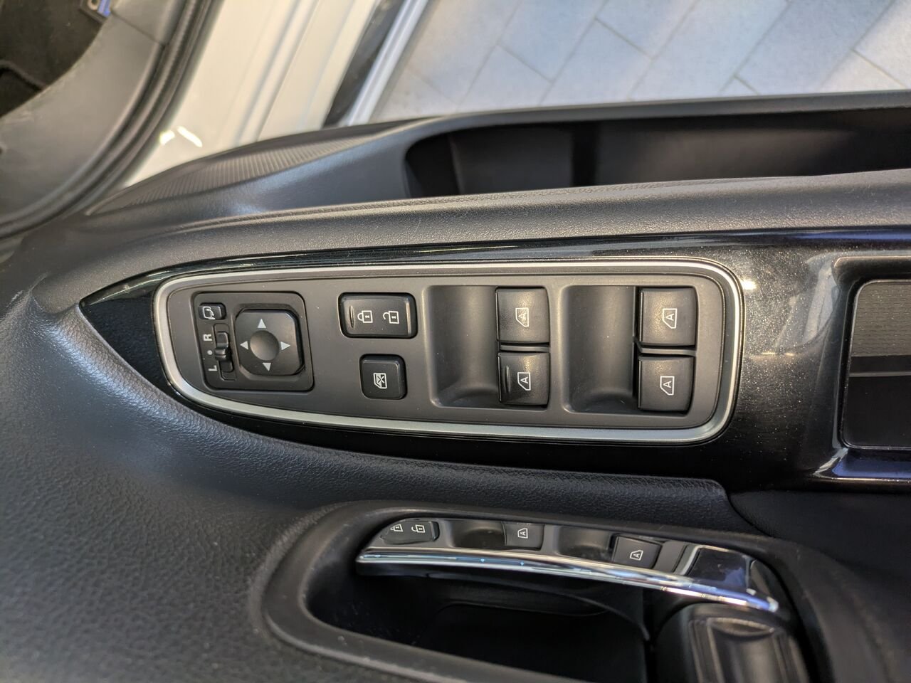 Mitsubishi Outlander PHEV 2022 Blanc Gatineau - photo #5