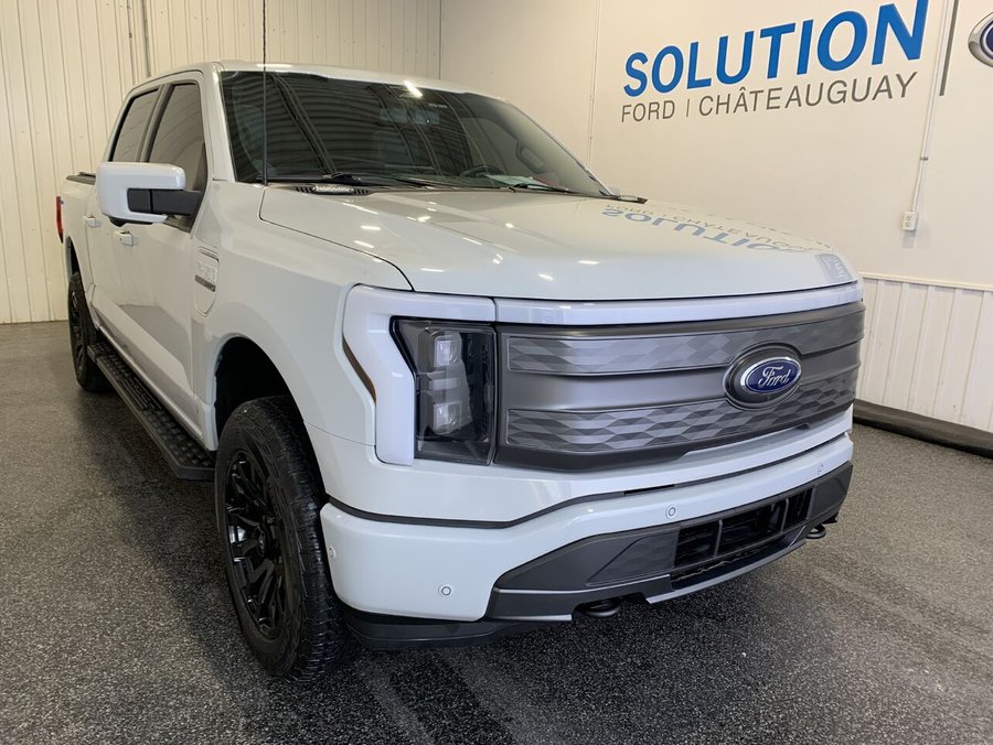 2023 Ford F-150 Lightning LARIAT 2023 Beige
