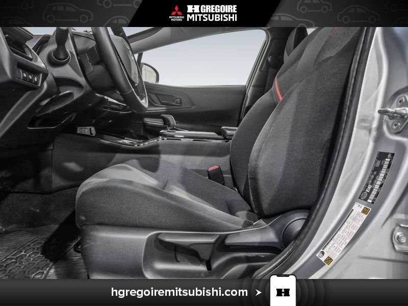 Toyota Prius 2024 Argent Blainville - photo #14